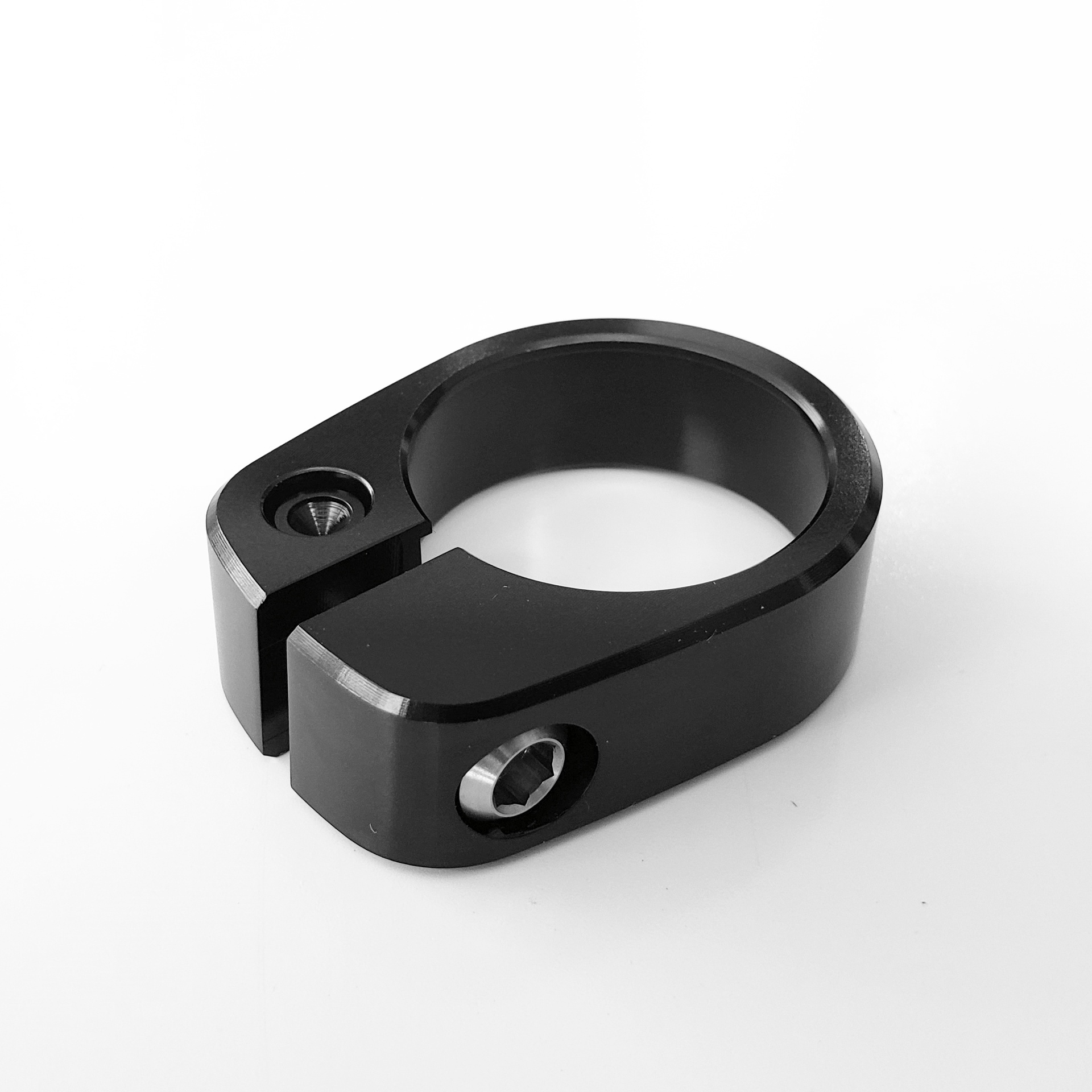 [003.999.0002] Seat Clamp Kit.jpg