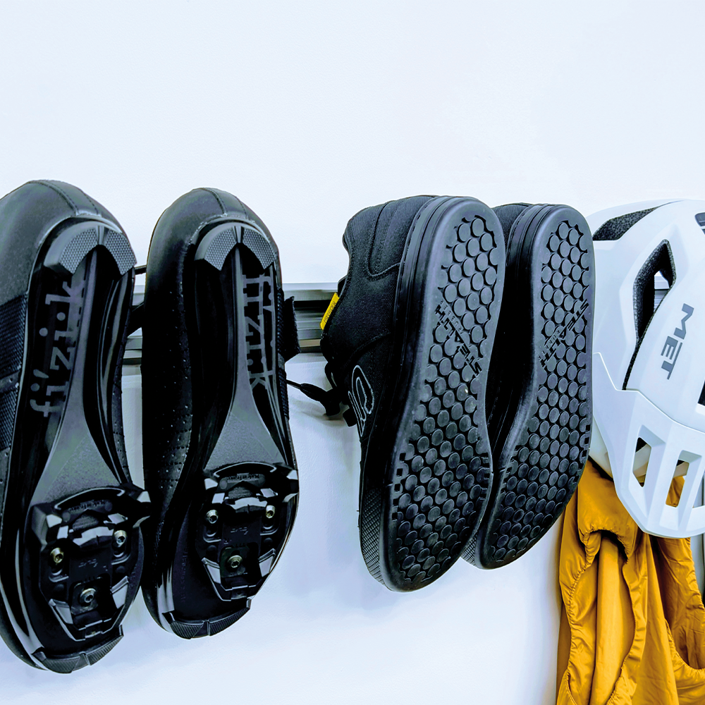 Lodestar-Helmet-&-Shoe-Set-lifestyle-2.png