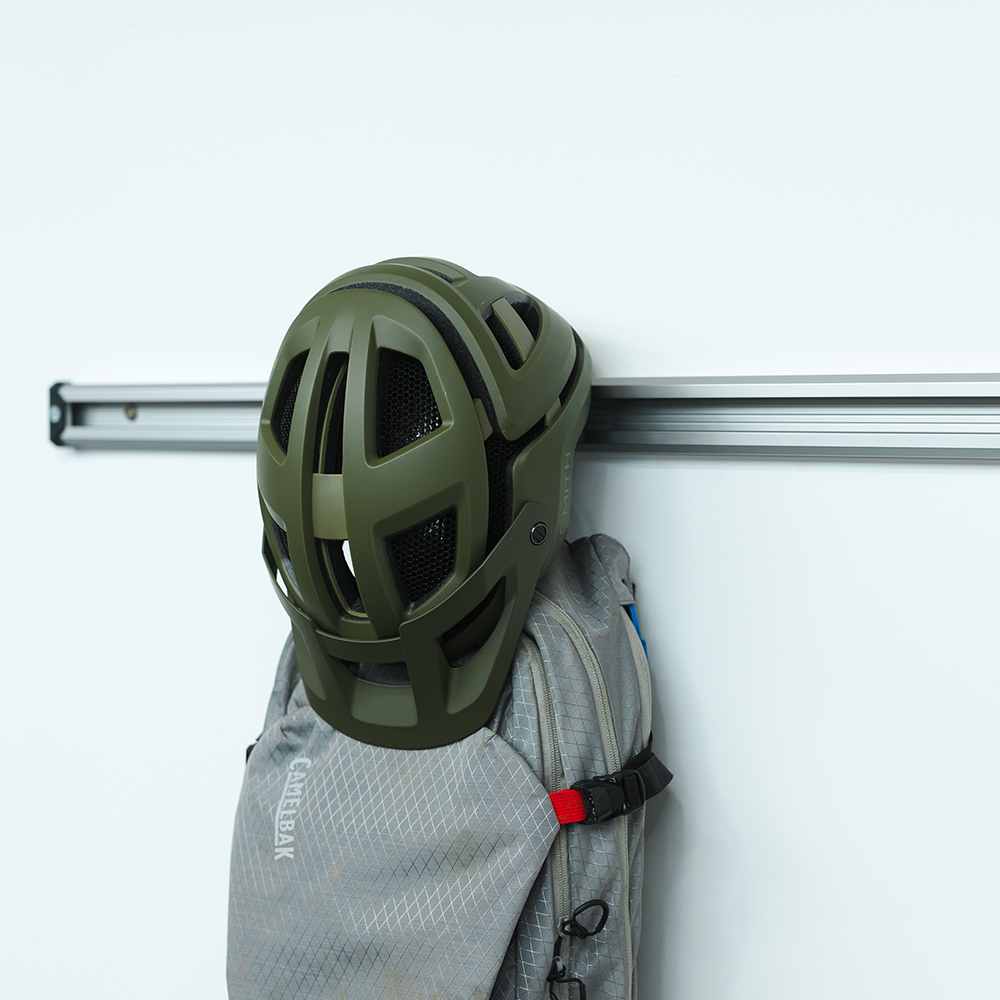 lodestar-multi-hook-SB-SA-0088-mtb.jpg