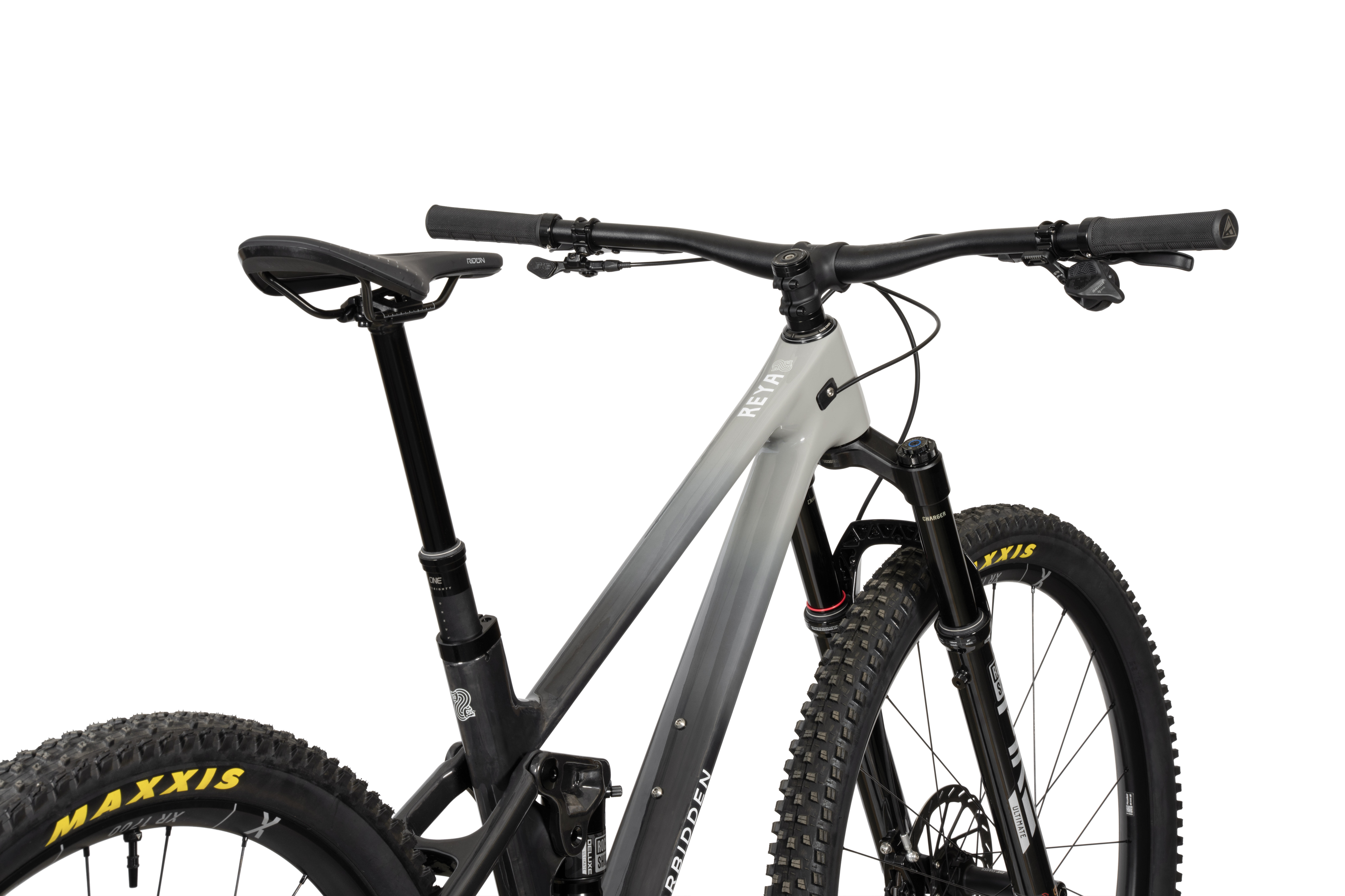 2026Reya_T2_Studio_4TopTube_Web.jpg