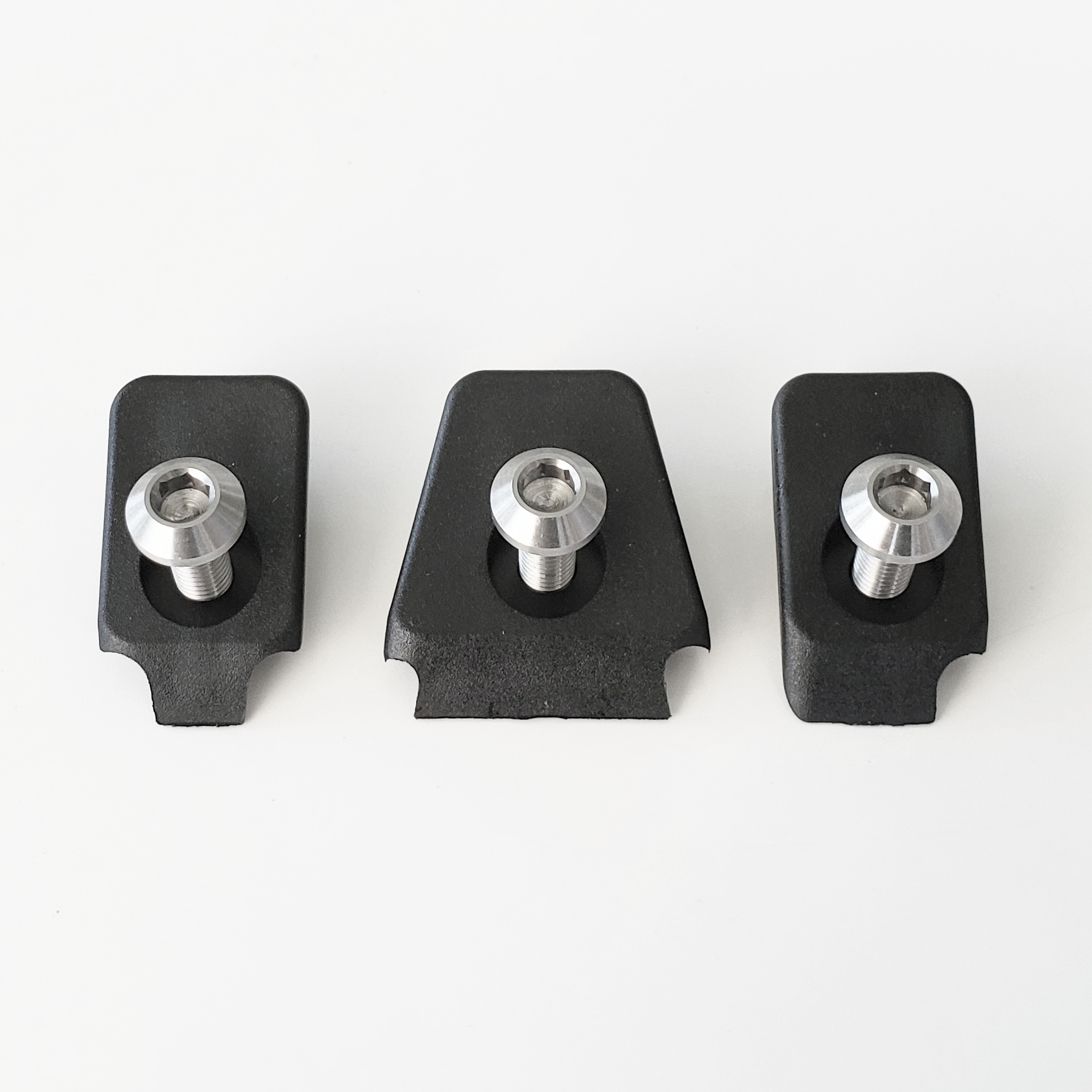 [004.999.0003] Cable Port Kit.jpg