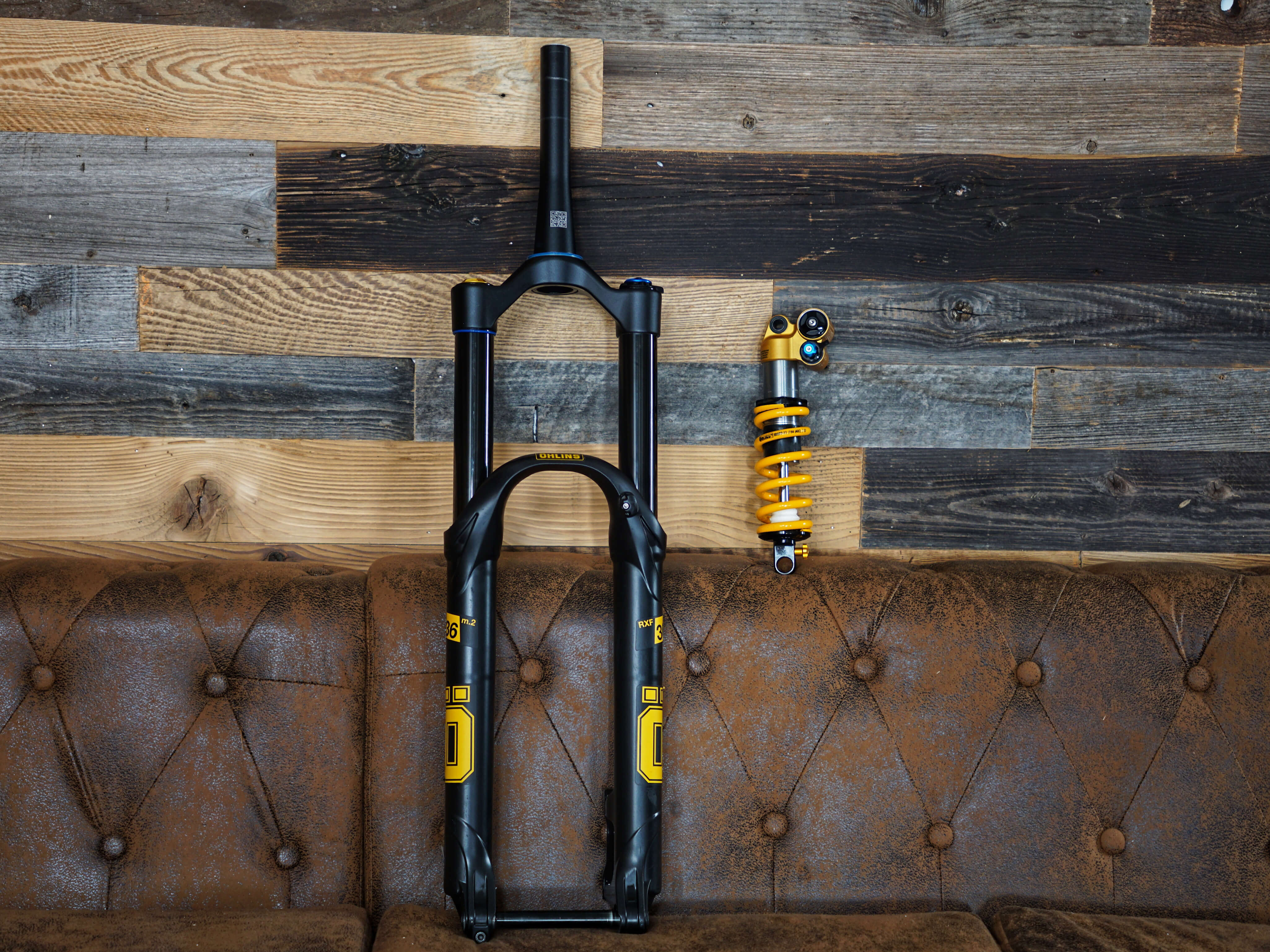 Öhlins Federgabel und Dämpfer