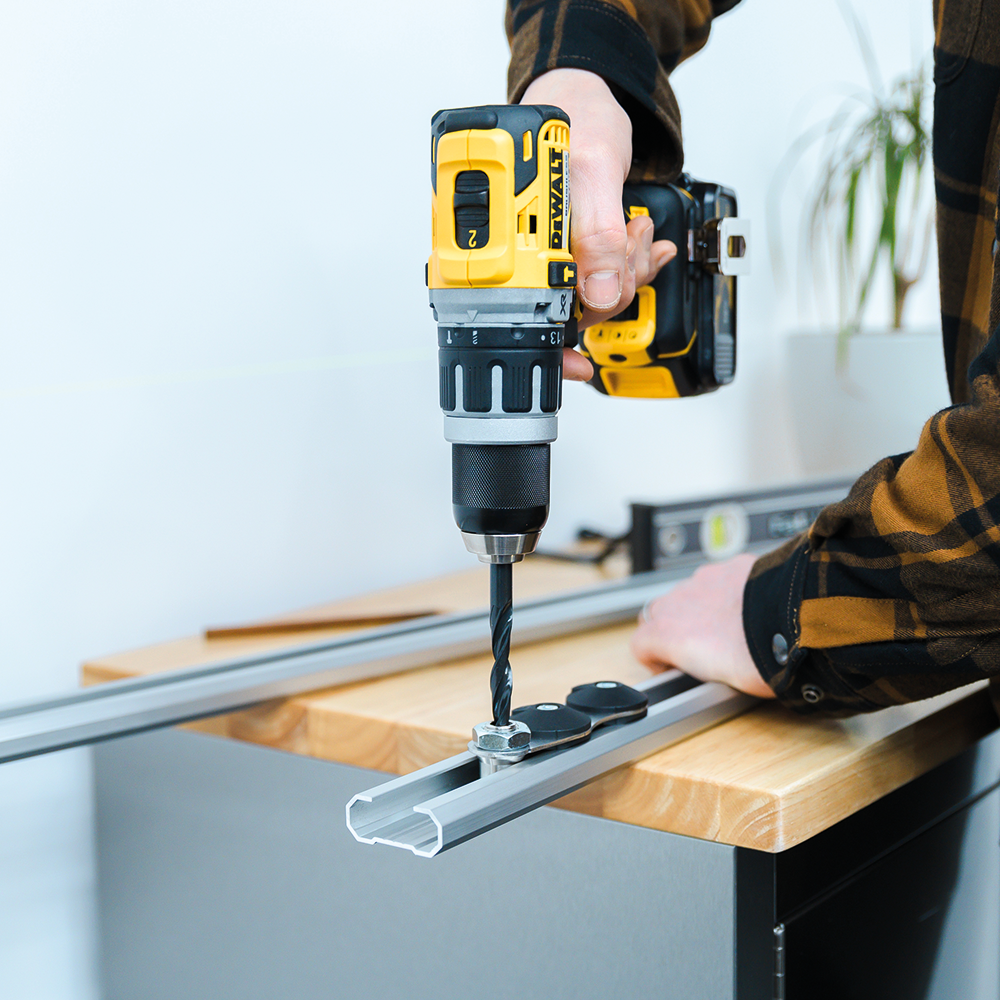 lodestar-drilling-and-cutting-guide-SB-SA-0132-lifestyle.png
